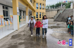 后勤保障组担任维持现场秩